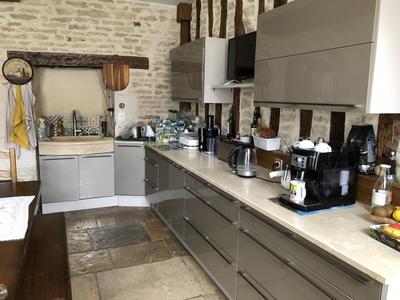 Maison - 400 m² - 17 pièces