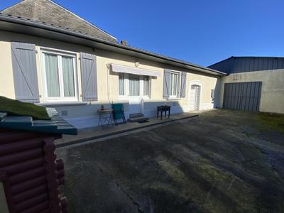 Maison - 223 m² - 8 pièces