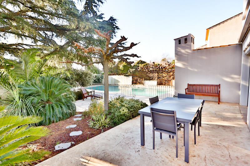 Maison - 221 m² - 9 pièces