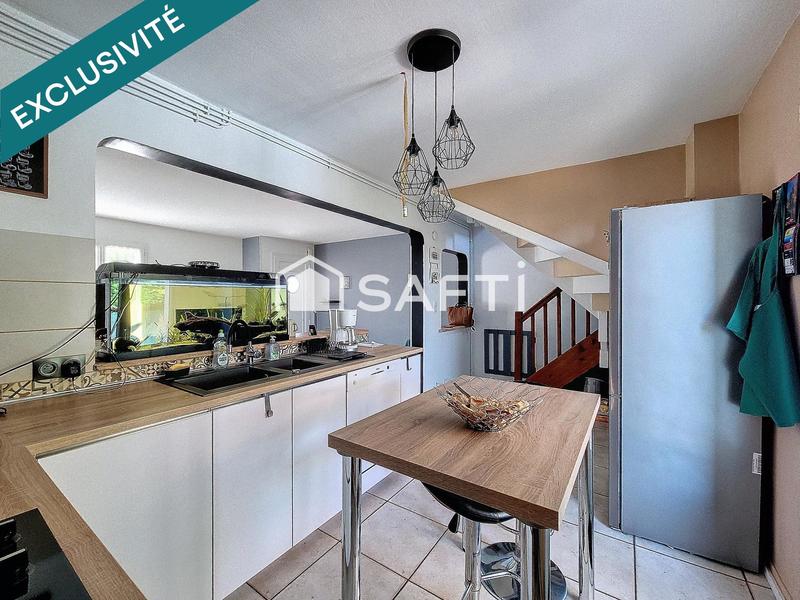 Maison - 95 m² - 5 pièces