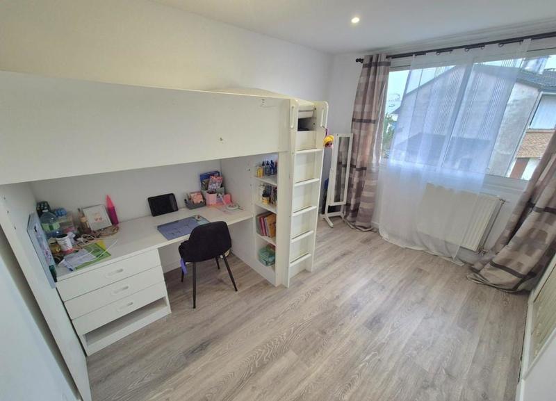 Maison - 111 m² - 6 pièces