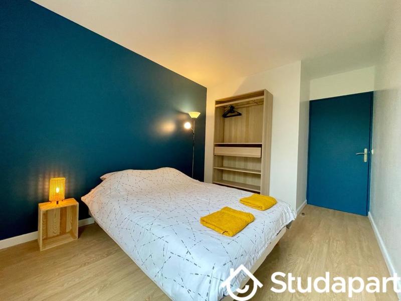 Chambre - 10 m² - 1 pièce