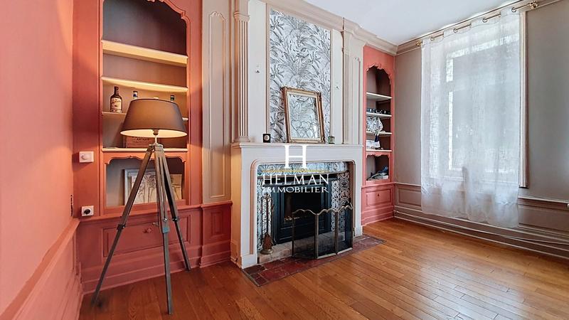 Maison - 433 m² - 12 pièces