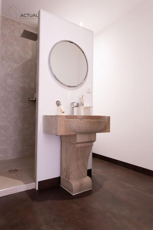 Maison - 260 m² - 10 pièces