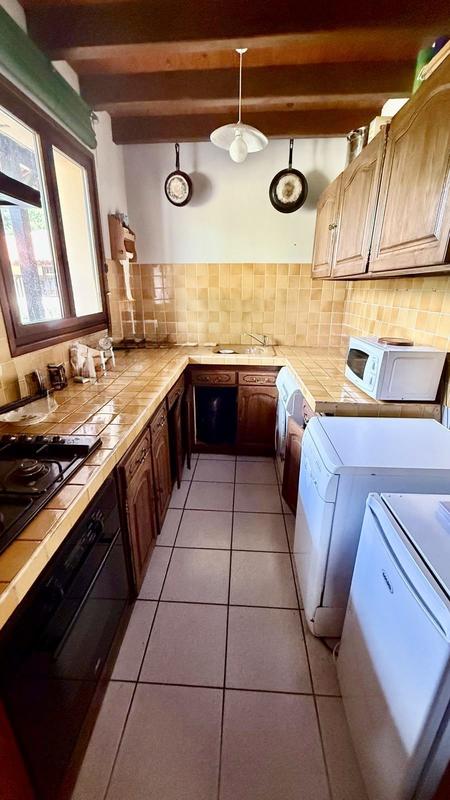 Maison - 245 m² - 9 pièces