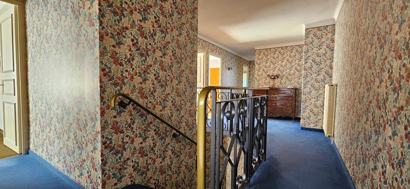 Maison de ville - 270 m² - 9 pièces