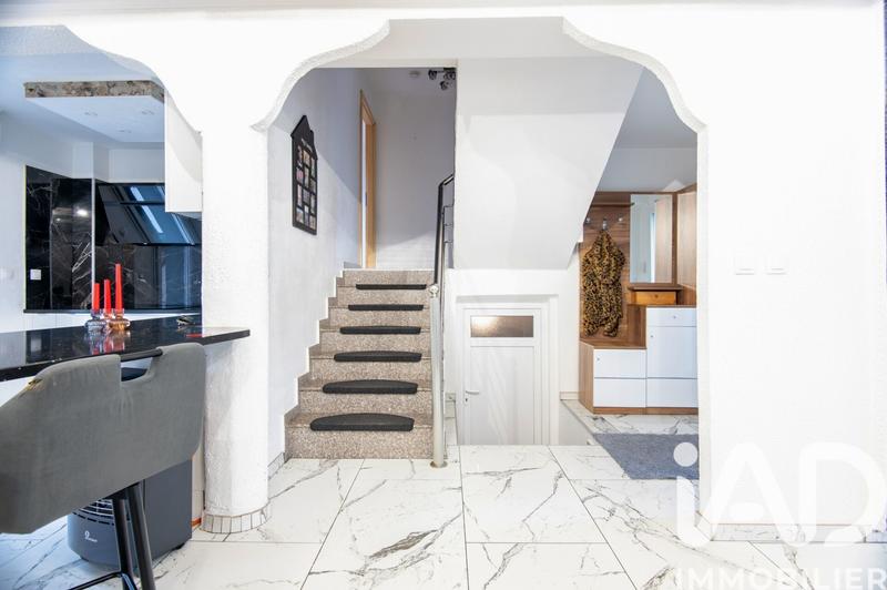 Maison de ville - 104 m² - 6 pièces