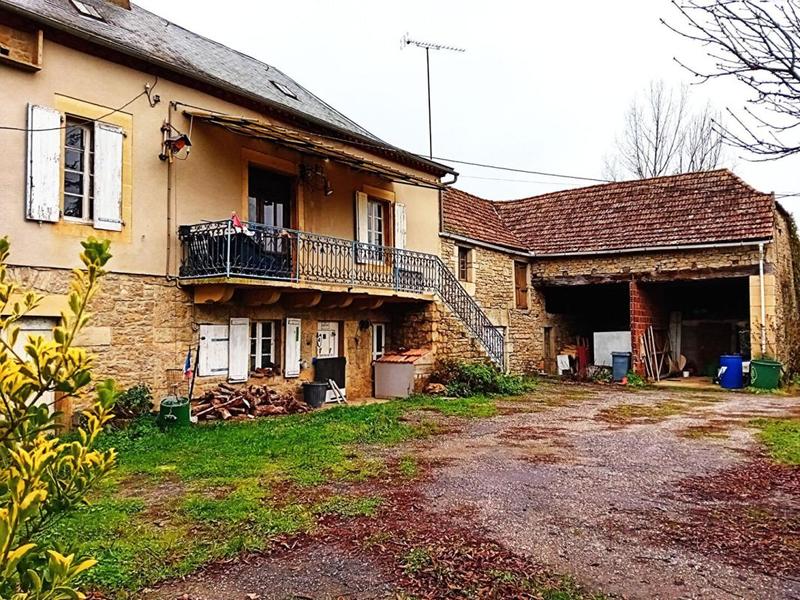 Corps de ferme - 280 m² - 2 pièces
