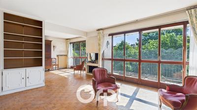 Appartement - 94 m² - 4 pièces