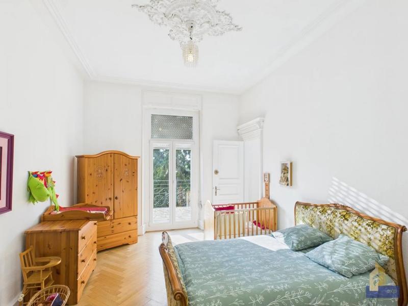 Manoir - 443 m² - 17 pièces