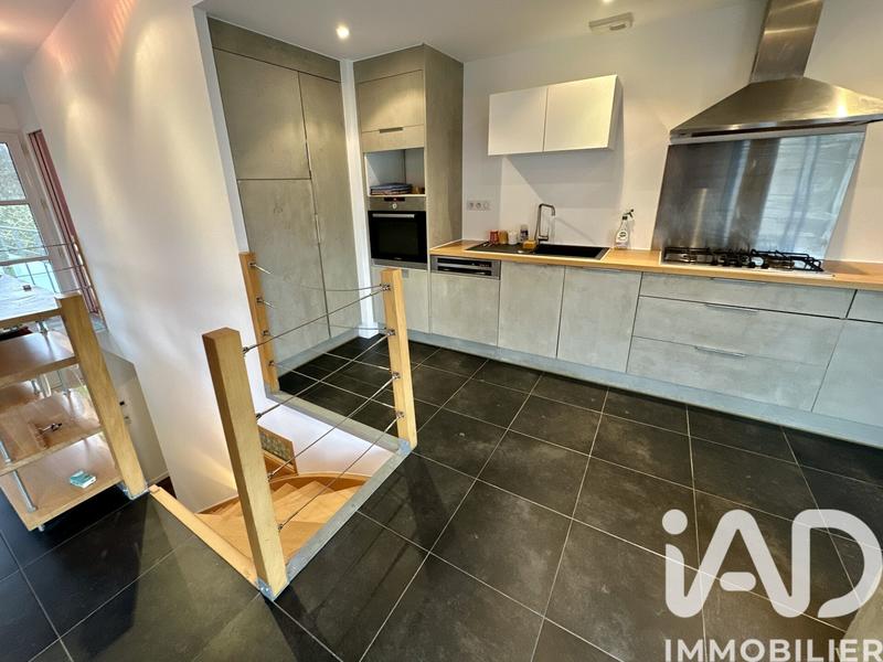 Maison - 96 m² - 5 pièces