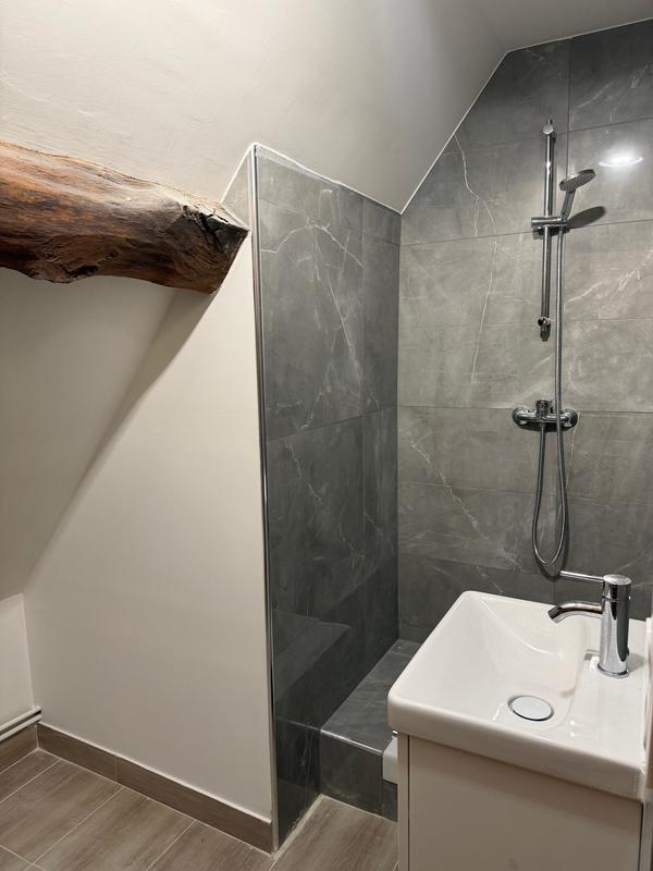 Maison ancienne - 107 m² - 10 pièces