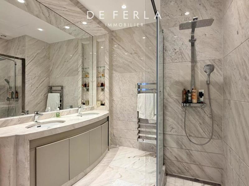 Appartement - 105 m² - 4 pièces