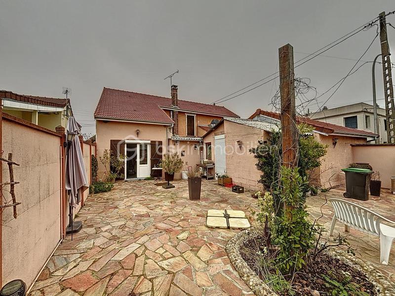 Local commercial - 200 m² - 5 pièces