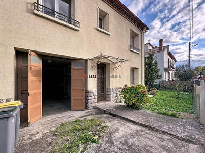 Maison traditionnelle - 112 m² - 5 pièces