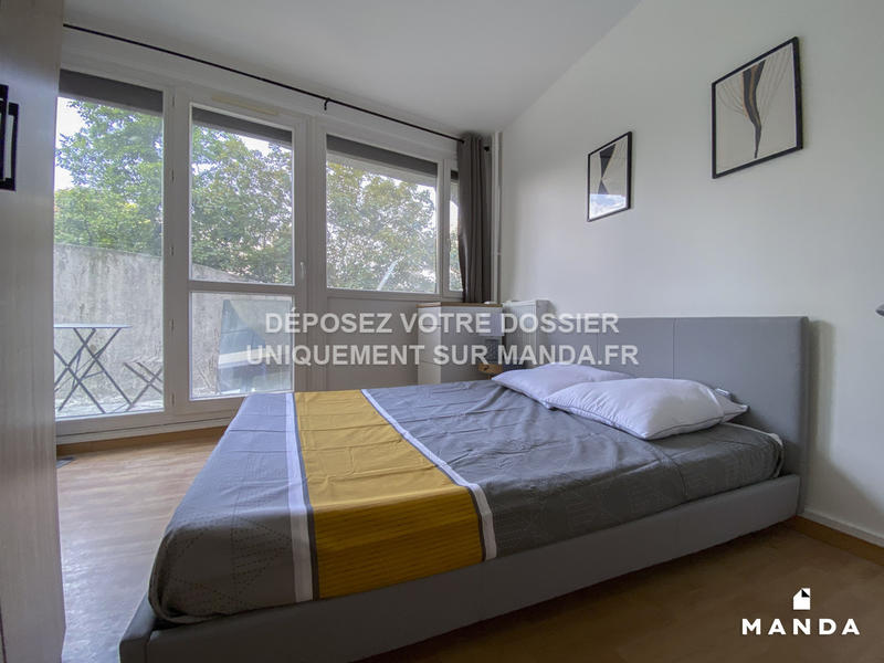 Chambre - 10 m² - 5 pièces