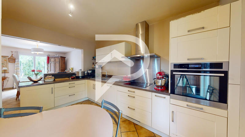 Maison - 150 m² - 7 pièces