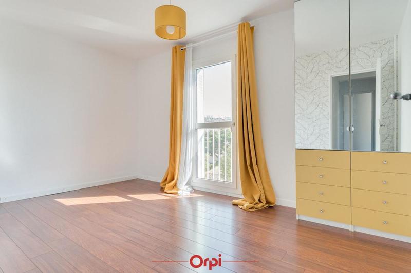 Appartement - 97 m² - 4 pièces