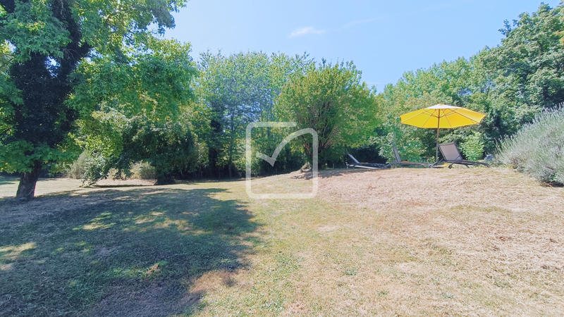 Maison - 205 m² - 7 pièces