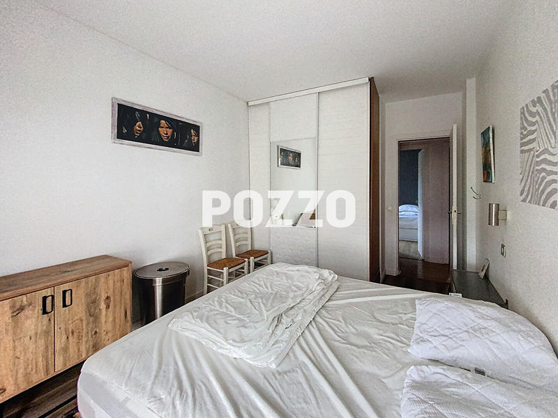 Appartement - 102 m² - 4 pièces