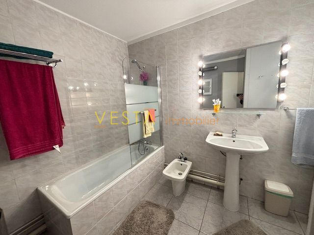 Appartement - 72 m² - 3 pièces