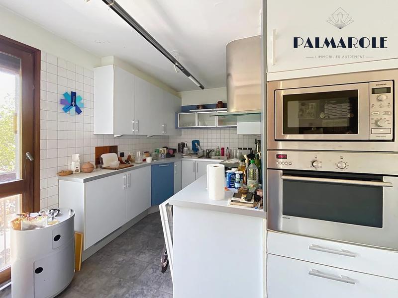 Appartement - 142 m² - 5 pièces