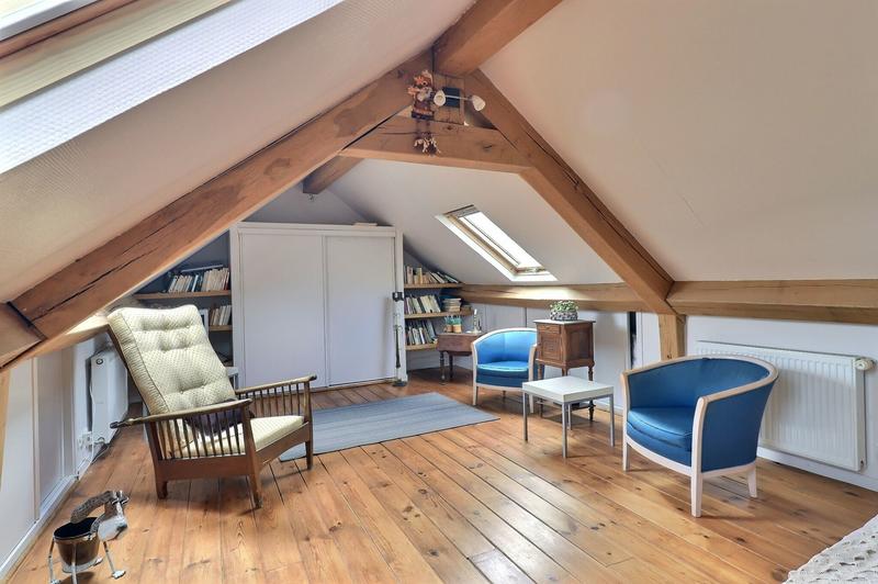 Maison - 301 m² - 11 pièces