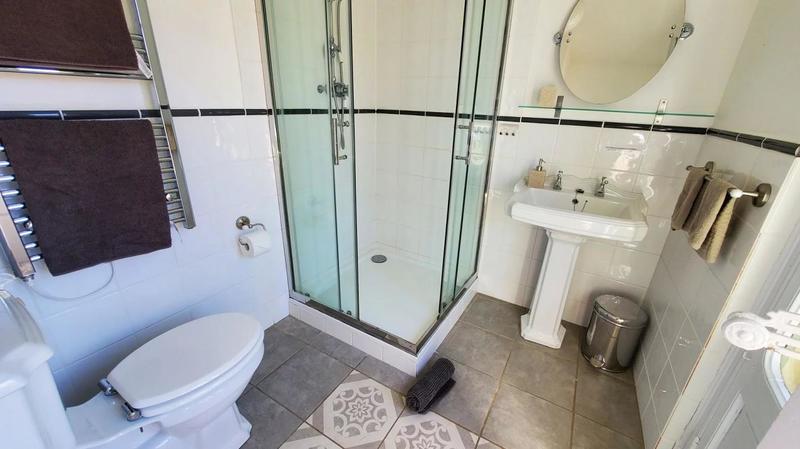 Propriété - 430 m² - 18 pièces