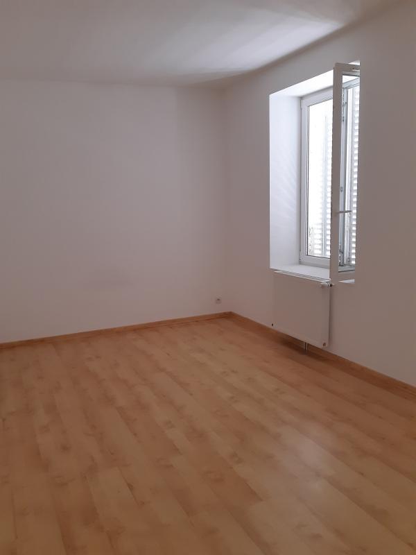 Appartement - 90 m² - 3 pièces