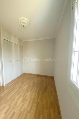 Maison traditionnelle - 107 m² - 7 pièces