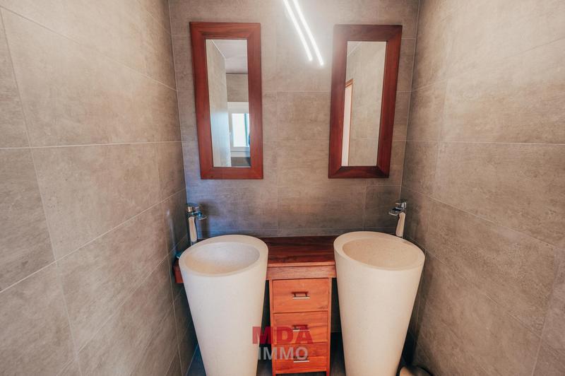 Villa - 195 m² - 7 pièces