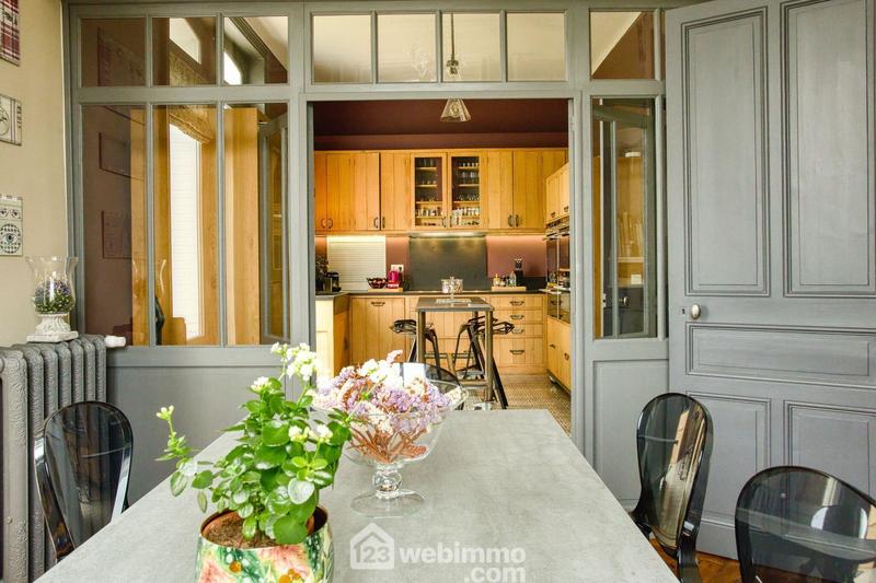 Maison - 163 m² - 7 pièces