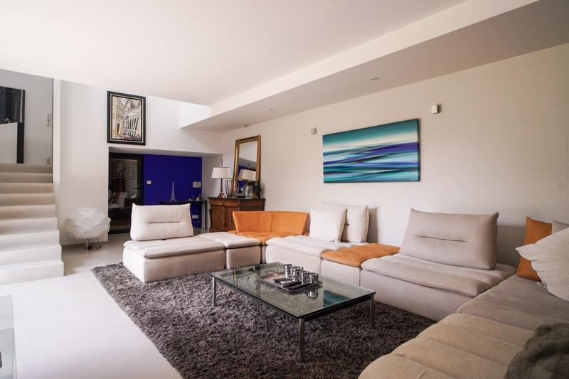 Maison - 422 m² - 9 pièces