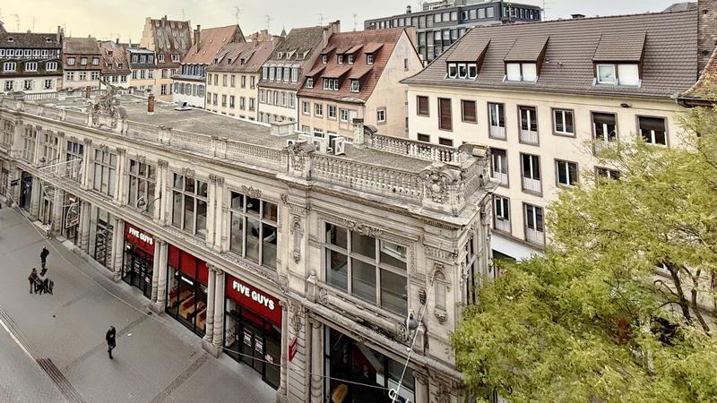 Bureau - 626 m² - 24 pièces