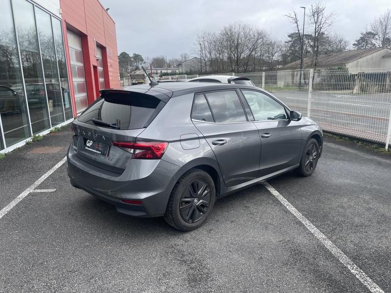 Skoda Fabia Tsi 95 Faible kilomètrage - Garantie Constructeur Disponible de suite Idem Polo, Ibiza Clio 208 Yaris