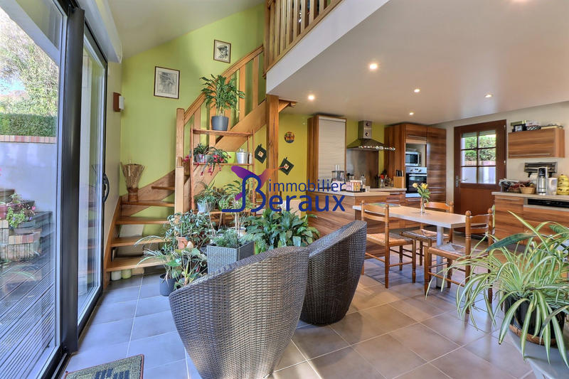 Maison - 145 m² - 5 pièces