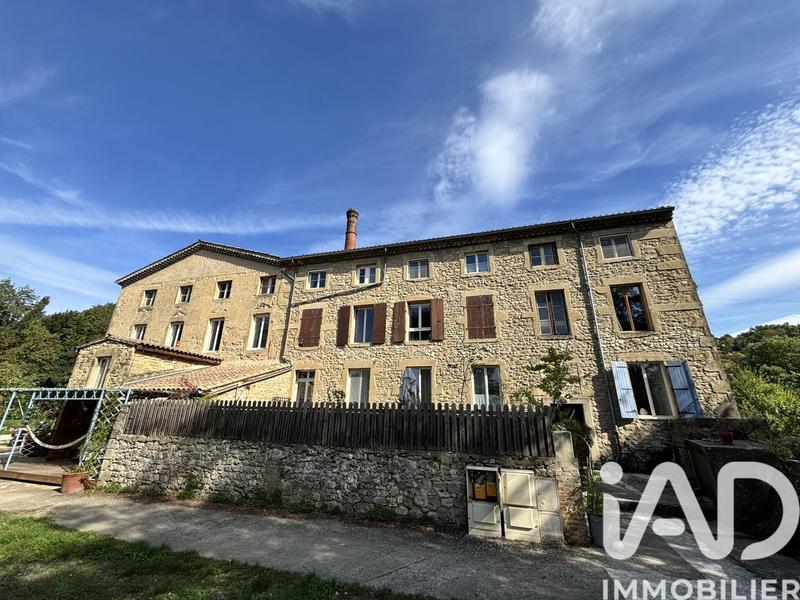 Duplex - 181 m² - 6 pièces