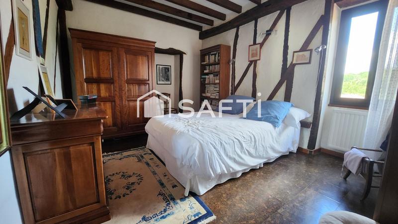 Maison - 280 m² - 16 pièces