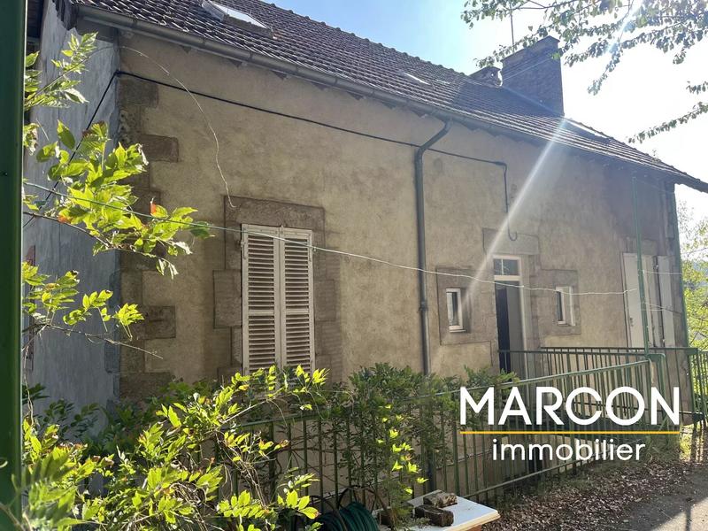 Maison - 260 m² - 15 pièces