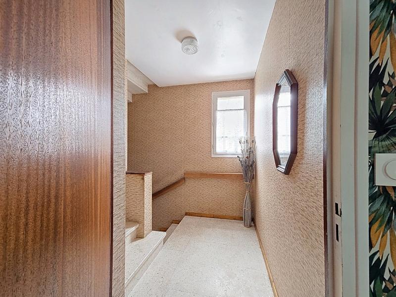 Immeuble - 240 m² - 20 pièces