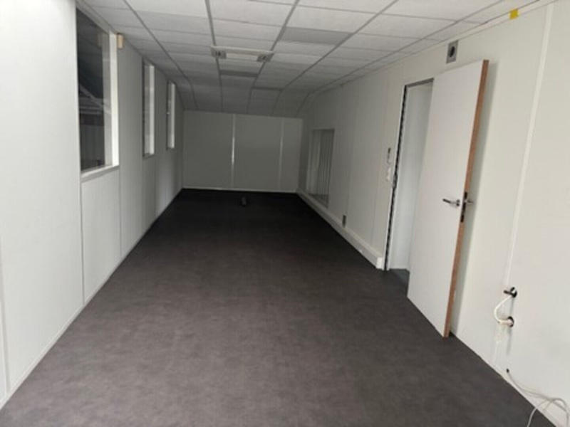 Local d'activité / Entrepôt - 1 026 m²