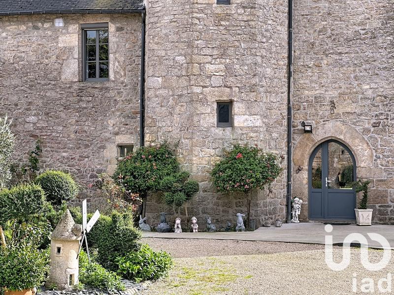 Maison - 312 m² - 8 pièces