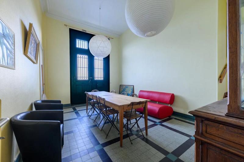 Appartement - 177 m² - 6 pièces