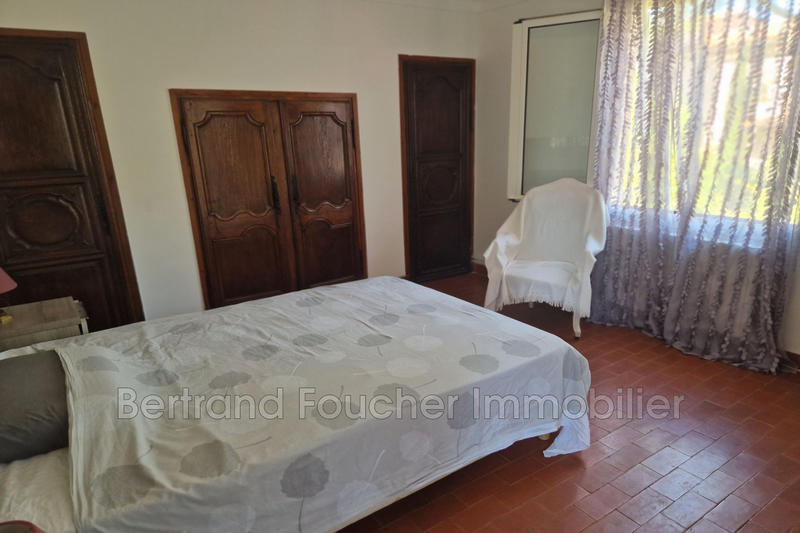 Maison - 279 m² - 14 pièces