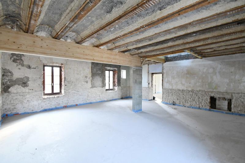 Maison ancienne - 190 m² - 4 pièces