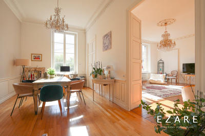 Appartement - 202 m² - 6 pièces