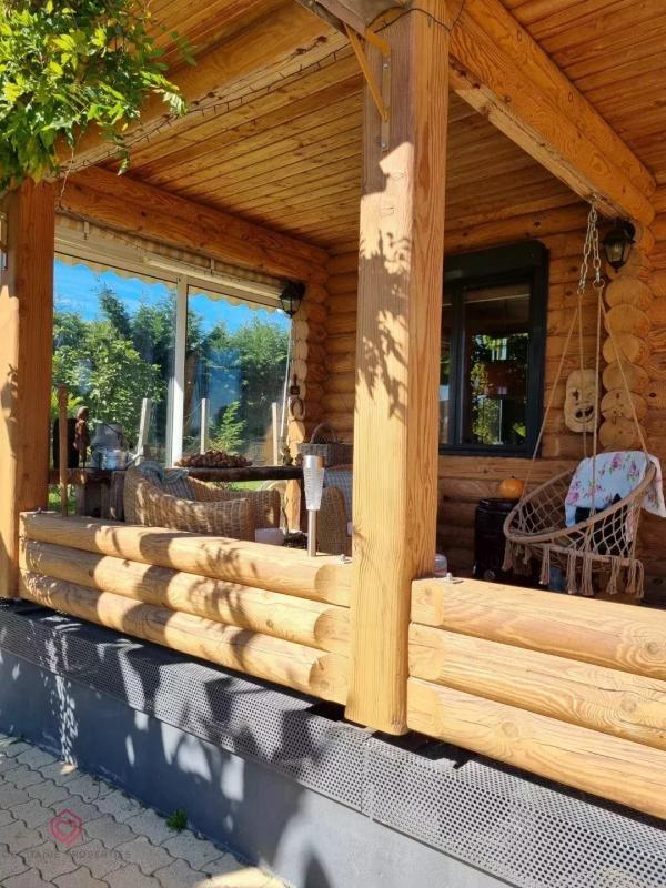 Maison de bois - 180 m² - 5 pièces