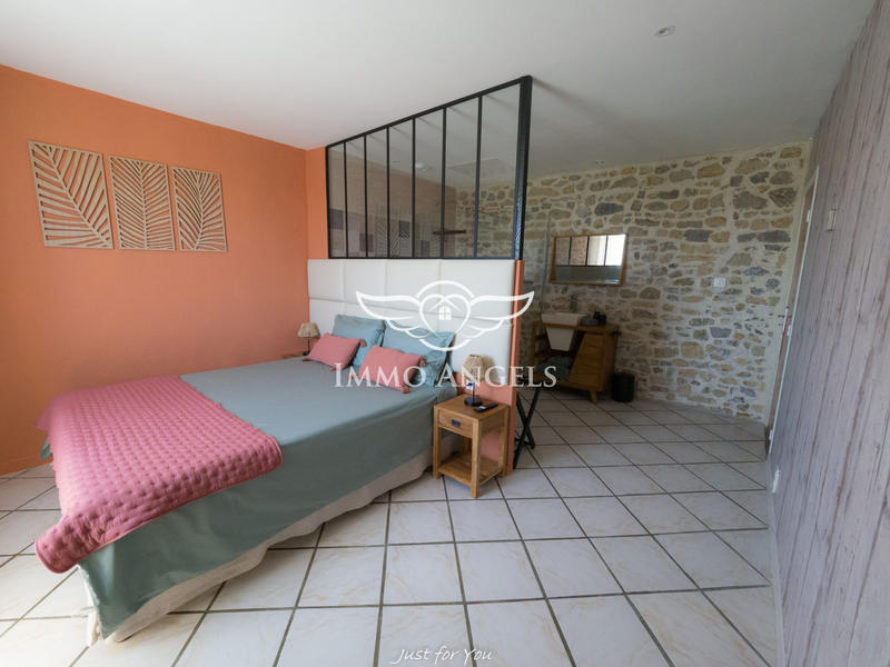 Maison ancienne - 172 m² - 8 pièces