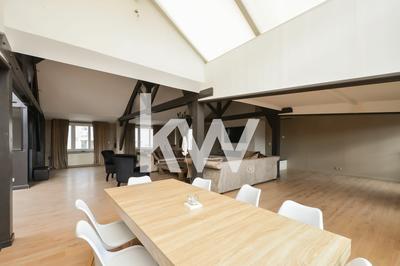 Appartement - 275 m² - 8 pièces