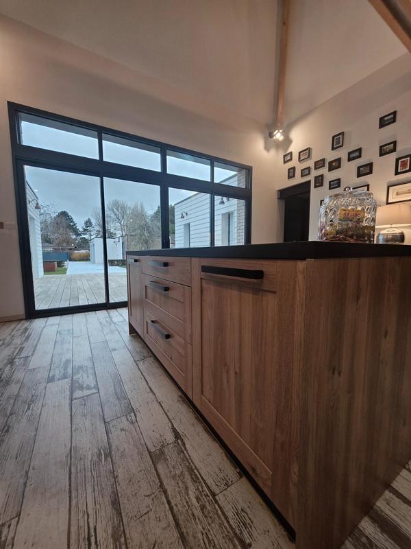 Maison - 210 m² - 6 pièces